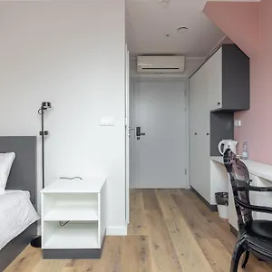 https://ae-hostel-nowy-swiat.warsawhotelspoland.com
