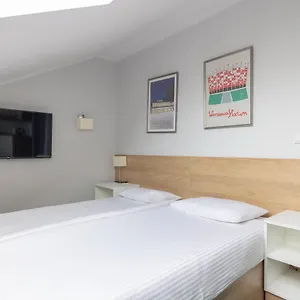 https://esencja-warszawy-hotel-nowy-wiat.warsawhotelspoland.com